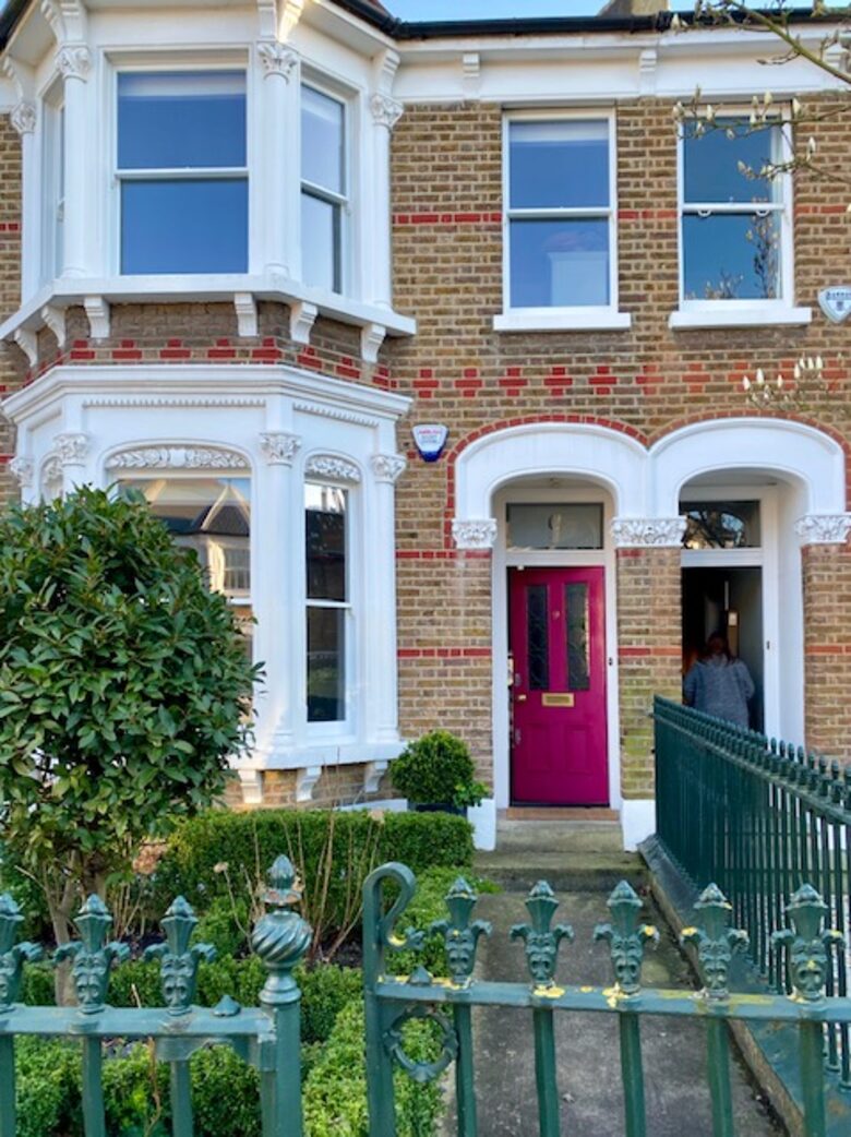 Elegant Victorian Retreat with South-Facing Garden - London, United Kingdom