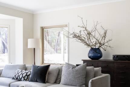 A Refined Country Escape Near Kyneton - Pipers Creek, Australia