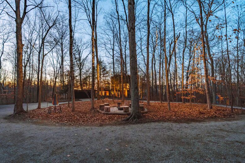 Architectural Nature Retreat l Wild Swimming l Nature Playground l City Location - Gahanna, Ohio