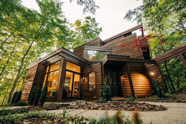 Architectural Nature Retreat l Wild Swimming l Nature Playground l City Location - Gahanna, Ohio