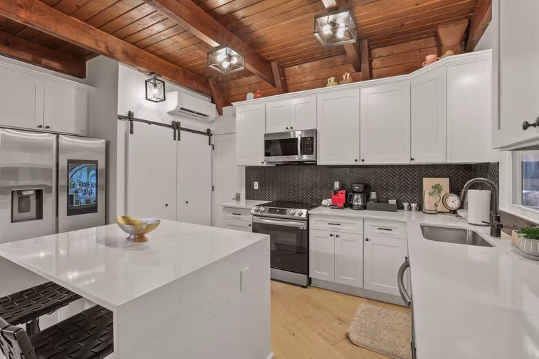 Extra Large A Frame with Private Pond and Refined Cabin Charm - Galena, Ohio