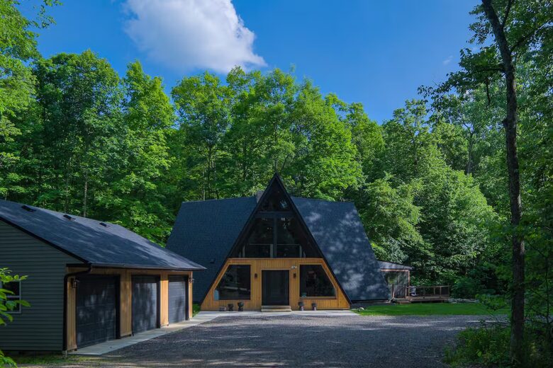 Extra Large A Frame with Private Pond and Refined Cabin Charm - Galena, Ohio