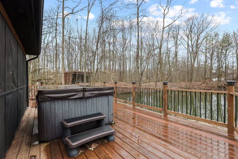 Extra Large A Frame with Private Pond and Refined Cabin Charm - Galena, Ohio