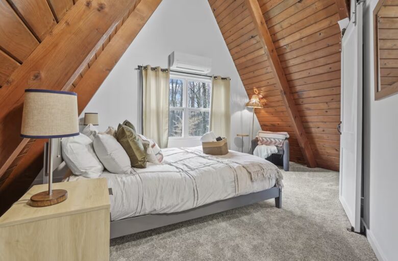 Extra Large A Frame with Private Pond and Refined Cabin Charm - Galena, Ohio