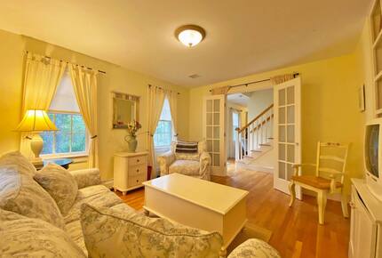 Graceful Getaway in Edgartown - Edgartown, Massachusetts