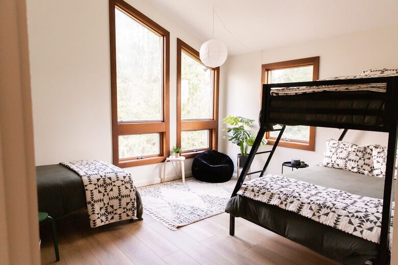 Contemporary Woodland Retreat Near Jim Thorpe - Jim Thorpe, Pennsylvania
