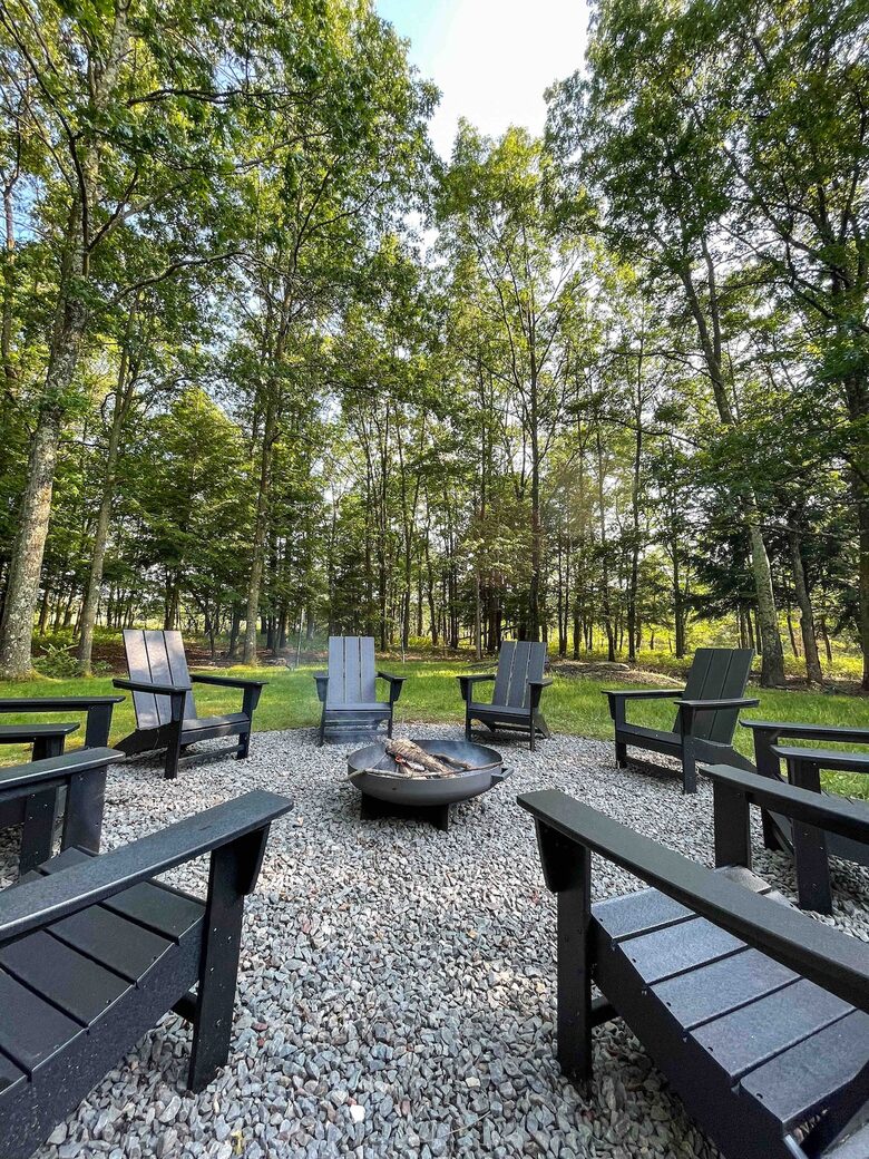 Contemporary Woodland Retreat Near Jim Thorpe - Jim Thorpe, Pennsylvania