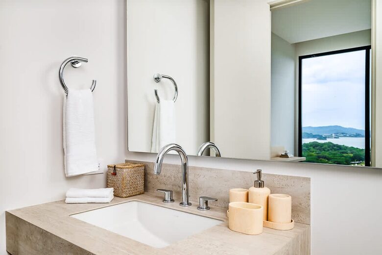 Equity Residences, Penthouse Living with Private Plunge Pool and Ocean Views - Brasilito, Costa Rica