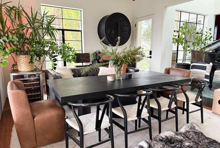 Elevated Living Amidst Nature’s Calm - Topanga, California