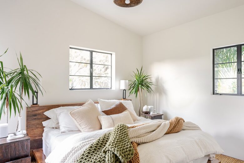 Elevated Living Amidst Nature’s Calm - Topanga, California