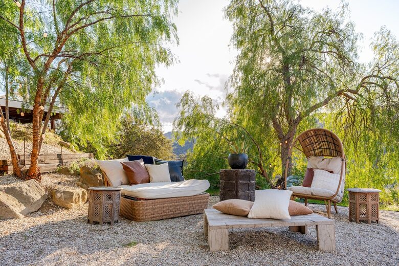 Elevated Living Amidst Nature’s Calm - Topanga, California