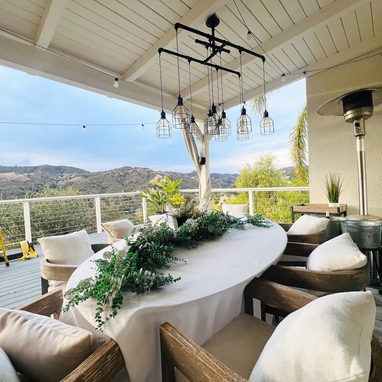 Elevated Living Amidst Nature’s Calm - Topanga, California