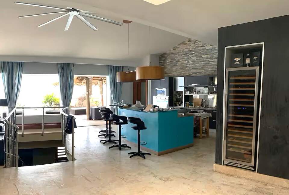 House in the city with an oceanfront swimming pool - Santo Domingo Este, Dominican Republic