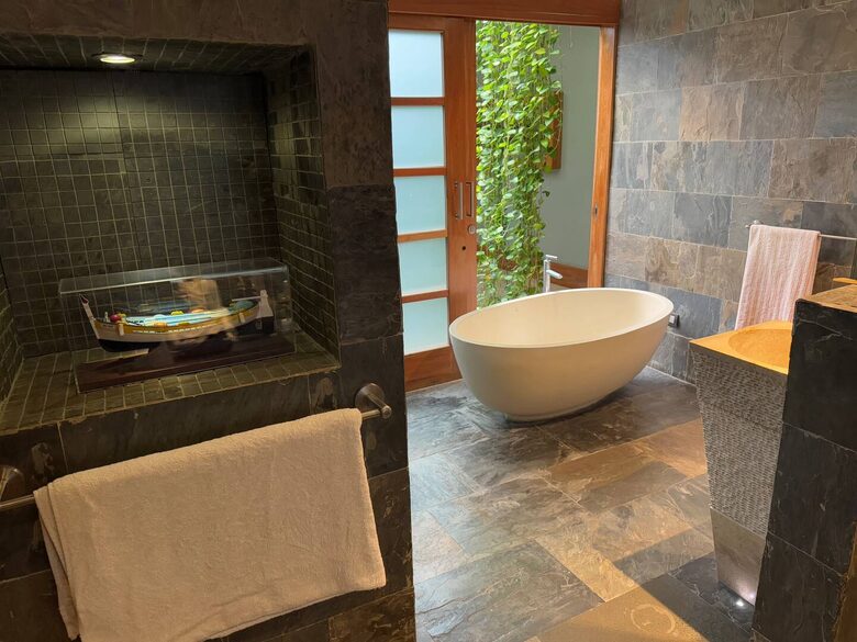 House in the city with an oceanfront swimming pool - Santo Domingo Este, Dominican Republic