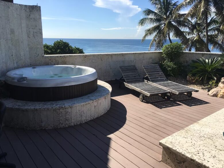 House in the city with an oceanfront swimming pool - Santo Domingo Este, Dominican Republic