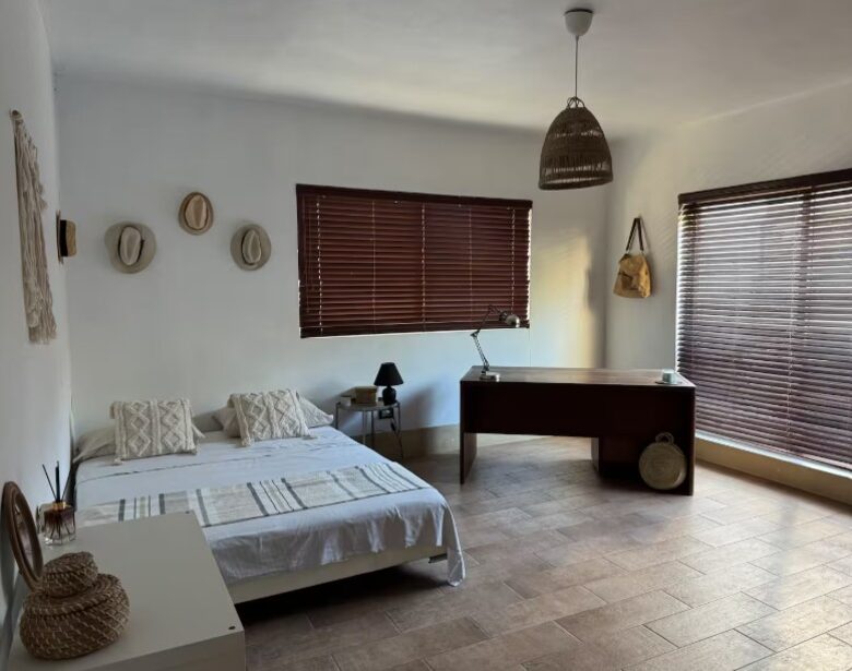 House in the city with an oceanfront swimming pool - Santo Domingo Este, Dominican Republic