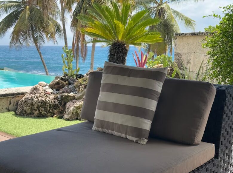 House in the city with an oceanfront swimming pool - Santo Domingo Este, Dominican Republic
