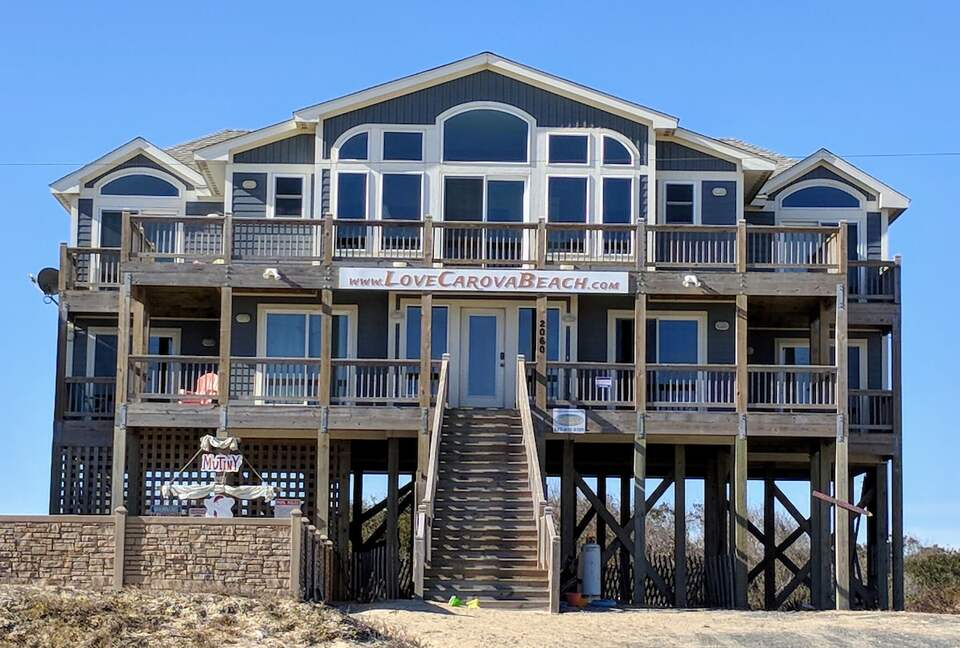 Ocean Views and Wild Horses | A Secluded Corolla Retreat - Corolla, North Carolina