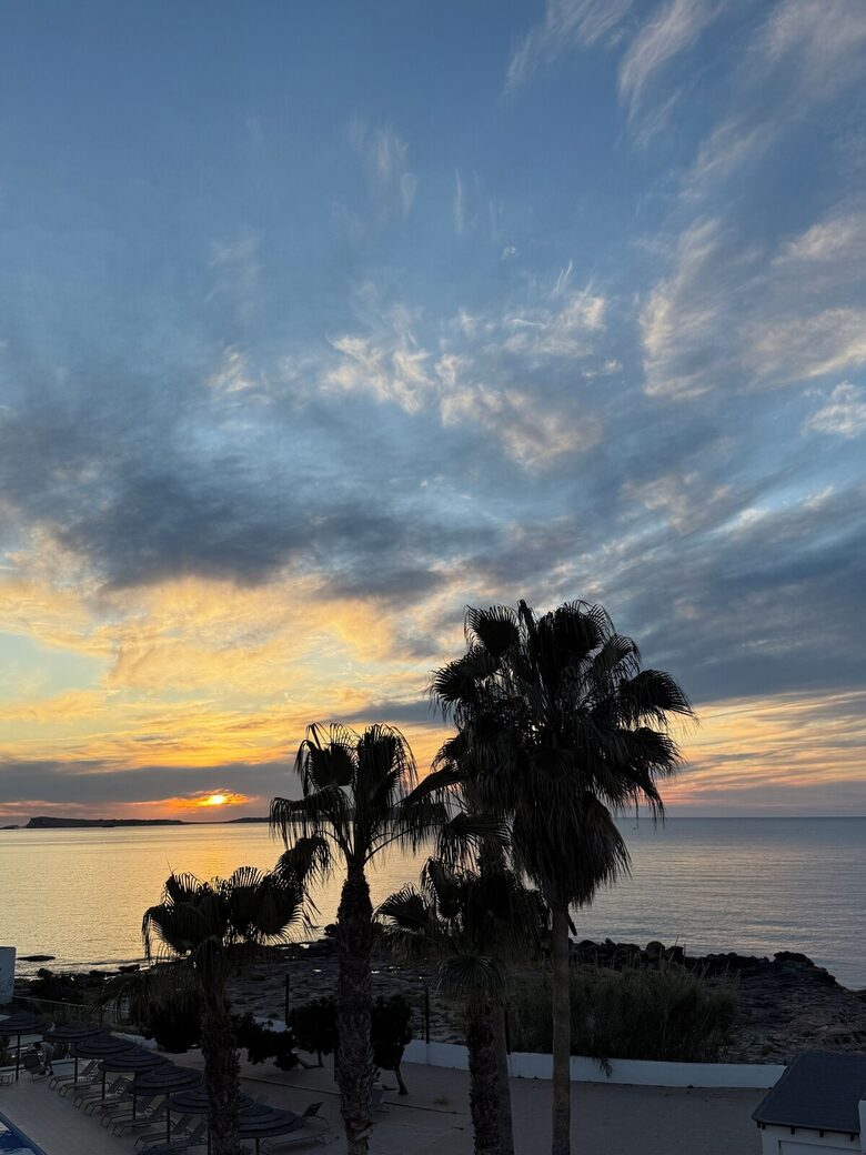 Tranquil West Ibiza Retreat with Private Terrace & Pool Access - Port des Torrent -San José, Ibiza, Spain