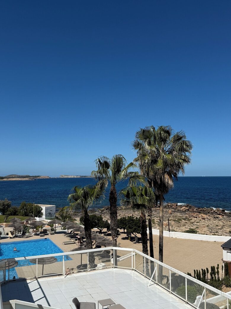 Tranquil West Ibiza Retreat with Private Terrace & Pool Access - Port des Torrent -San José, Ibiza, Spain