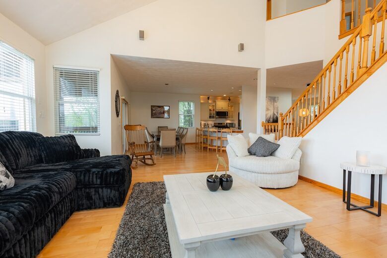 Mountain Serenity with Panoramic Valley Views - Hidden Valley, Pennsylvania