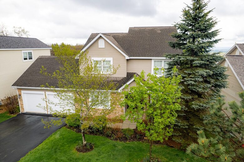 Mountain Serenity with Panoramic Valley Views - Hidden Valley, Pennsylvania