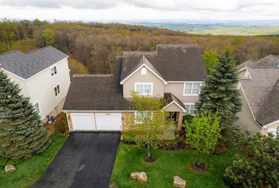 Mountain Serenity with Panoramic Valley Views - Hidden Valley, Pennsylvania