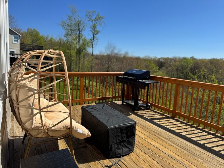 Mountain Serenity with Panoramic Valley Views - Hidden Valley, Pennsylvania