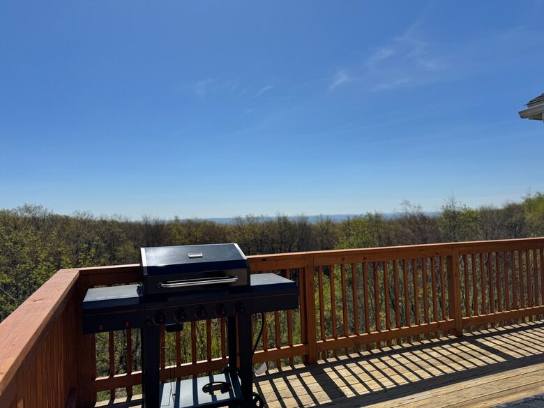 Mountain Serenity with Panoramic Valley Views - Hidden Valley, Pennsylvania
