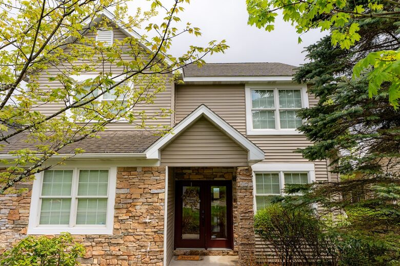 Mountain Serenity with Panoramic Valley Views - Hidden Valley, Pennsylvania