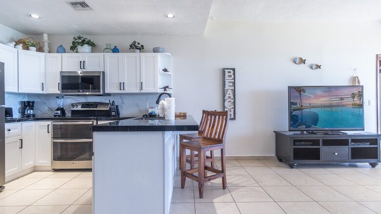 Elegant Beachfront Escape with Unrivaled Ocean Views - Puerto Penasco, Mexico