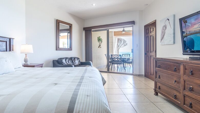 Elegant Beachfront Escape with Unrivaled Ocean Views - Puerto Penasco, Mexico