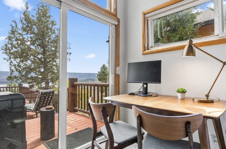 Elegant Mountain Lodge on Big Bear’s North Shore - Fawnskin, California