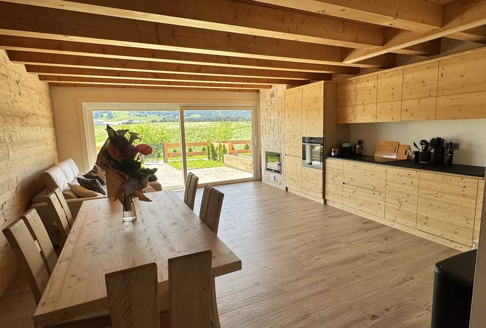 Wooden Chalet With Panoramic & Mountain Vistas - Roana, Italy