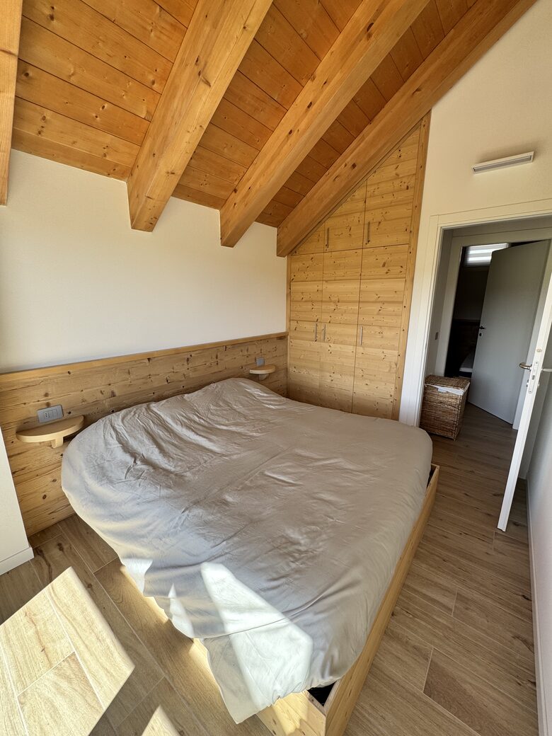 Wooden Chalet With Panoramic & Mountain Vistas - Roana, Italy