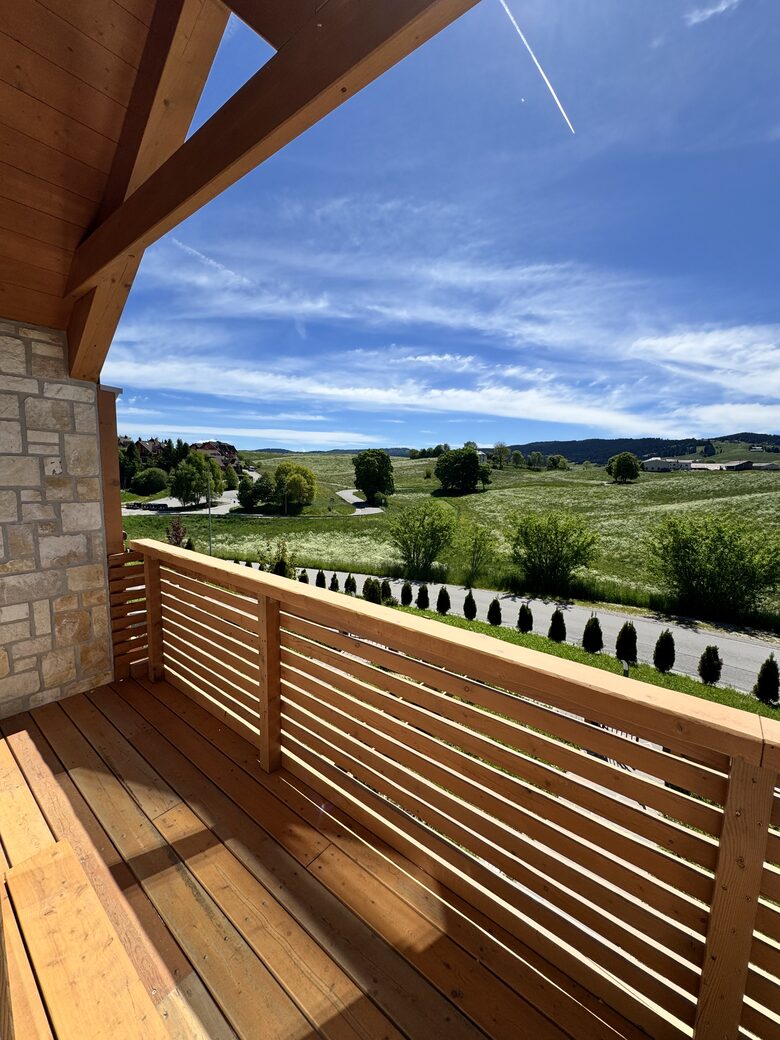 Wooden Chalet With Panoramic & Mountain Vistas - Roana, Italy