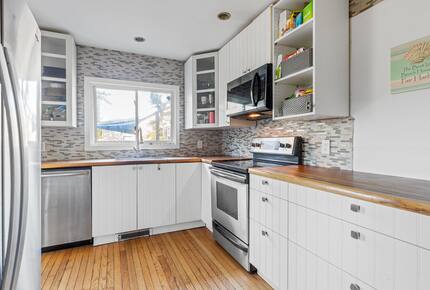 Coastal Comfort Just Steps from the Beach - Fair Harbor, New York