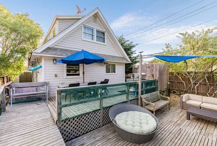 Coastal Comfort Just Steps from the Beach - Fair Harbor, New York