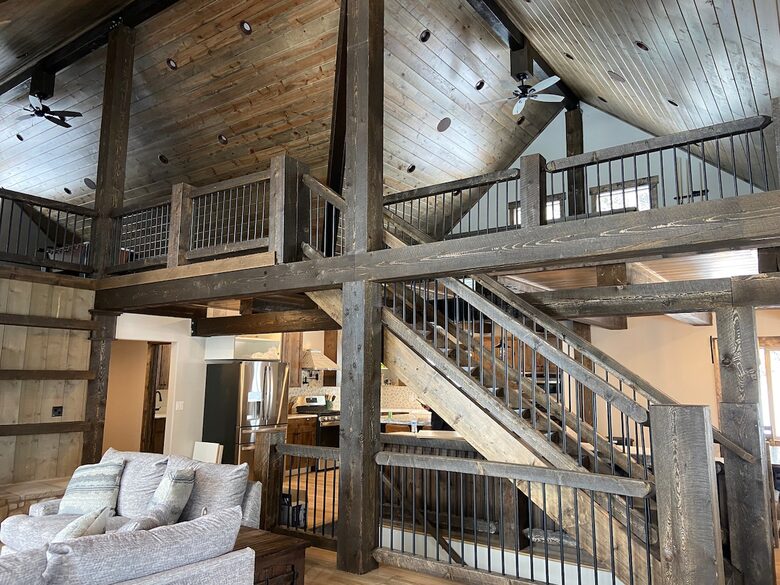 Ski-In/Ski-Out Retreat Nestled Among Pines and Aspens - Brian Head, Utah