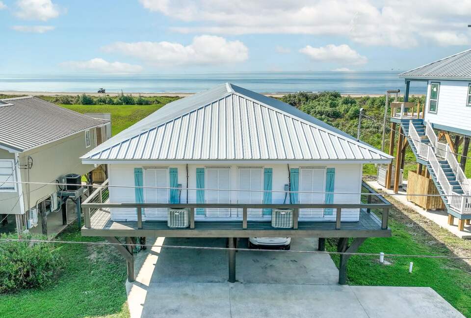 Grand Isle Beach Retreat with Room for Everyone - Grand Isle, Louisiana
