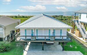 Grand Isle Beach Retreat with Room for Everyone - Grand Isle, Louisiana
