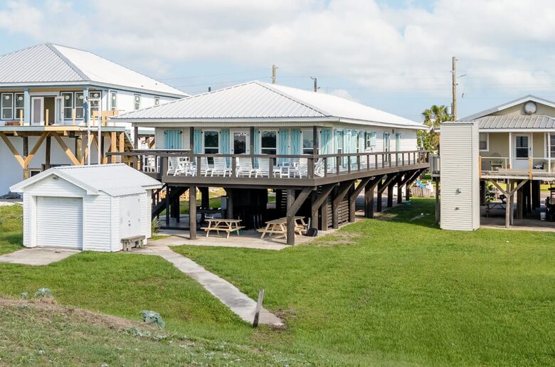 Grand Isle Beach Retreat with Room for Everyone - Grand Isle, Louisiana