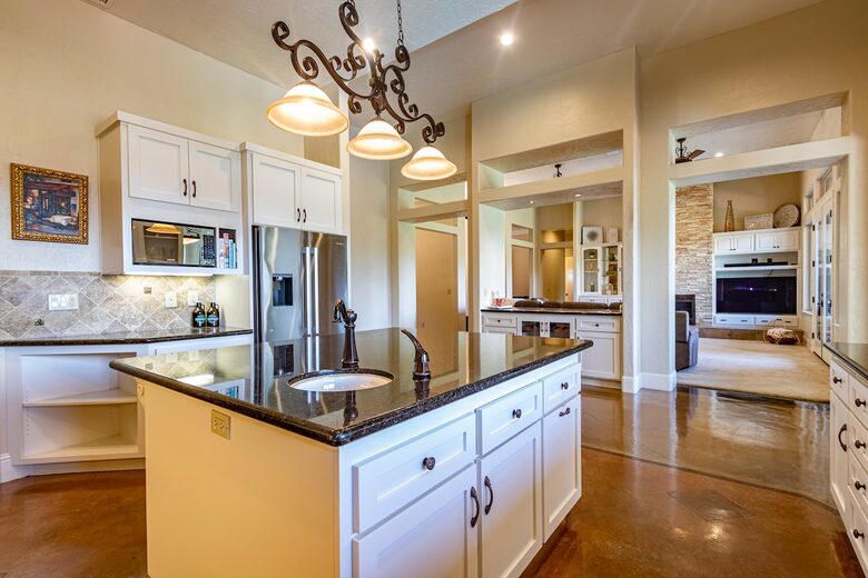 Sierra Serenity | Mountain Views and Modern Comfort - Oakhurst, California