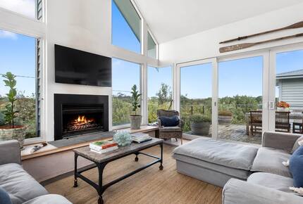 Garden Estate Overlooking the Greens - Portsea, Australia
