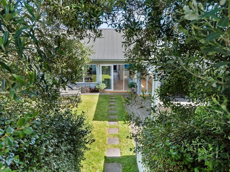 Garden Estate Overlooking the Greens - Portsea, Australia