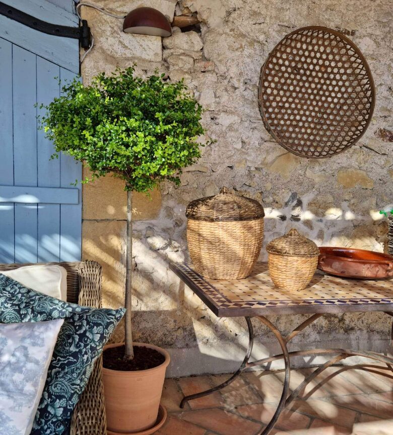 Charming Restored Village Home with Stylish Interiors - Pouzolles, France