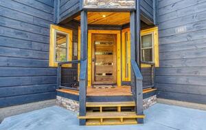 Elevated Retreat with Majestic Mt. LeConte Views - Gatlinburg, Tennessee