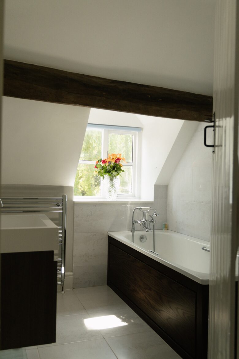 Cotswolds Country Retreat with hot tub - Langford, United Kingdom
