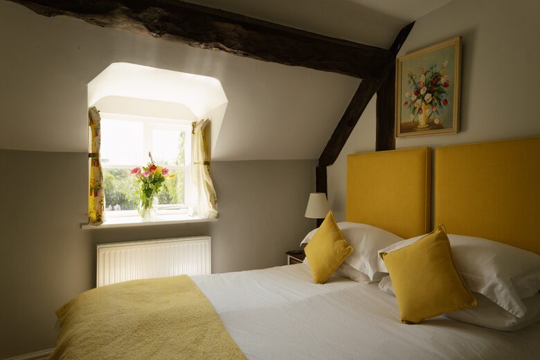 Cotswolds Country Retreat with hot tub - Langford, United Kingdom