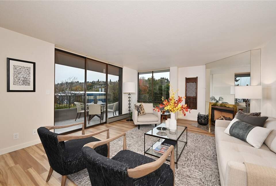 Elegant Waterfront Corner Residence with Sweeping Puget Sound Views - Seattle, Washington